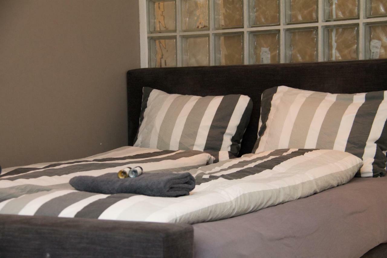 Tussen Gracht En Sintjan Apartment 's-Hertogenbosch  ภายนอก รูปภาพ